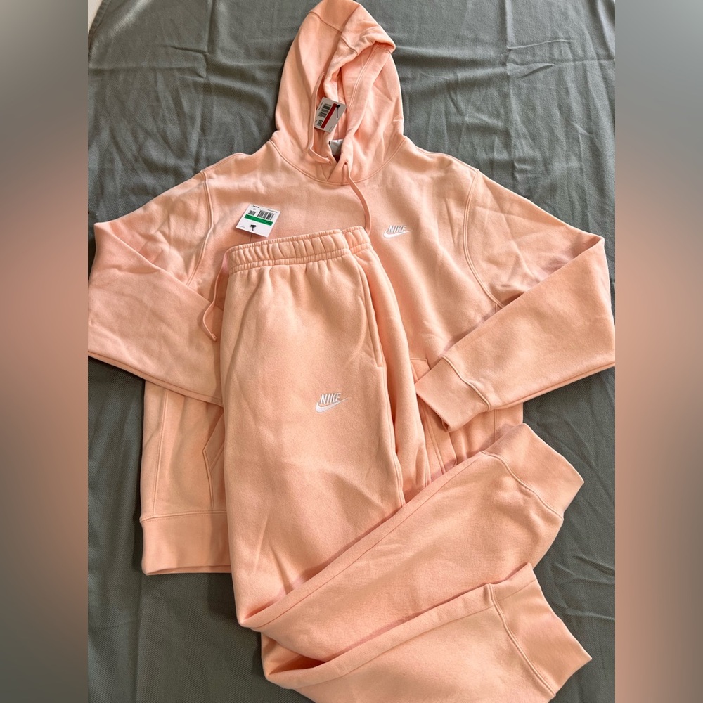 Men’s Nike Coral Hoodie and Joggers Mixed Set